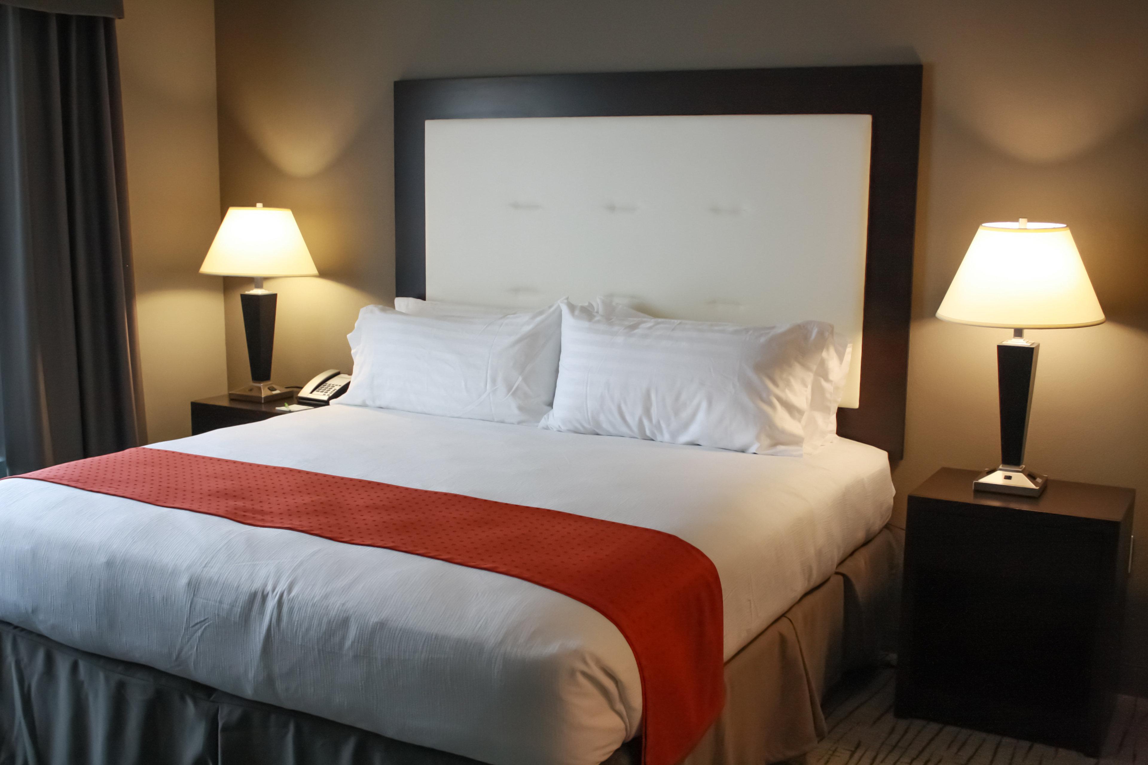 Holiday Inn Hotel & Suites Davenport By Ihg Exterior photo