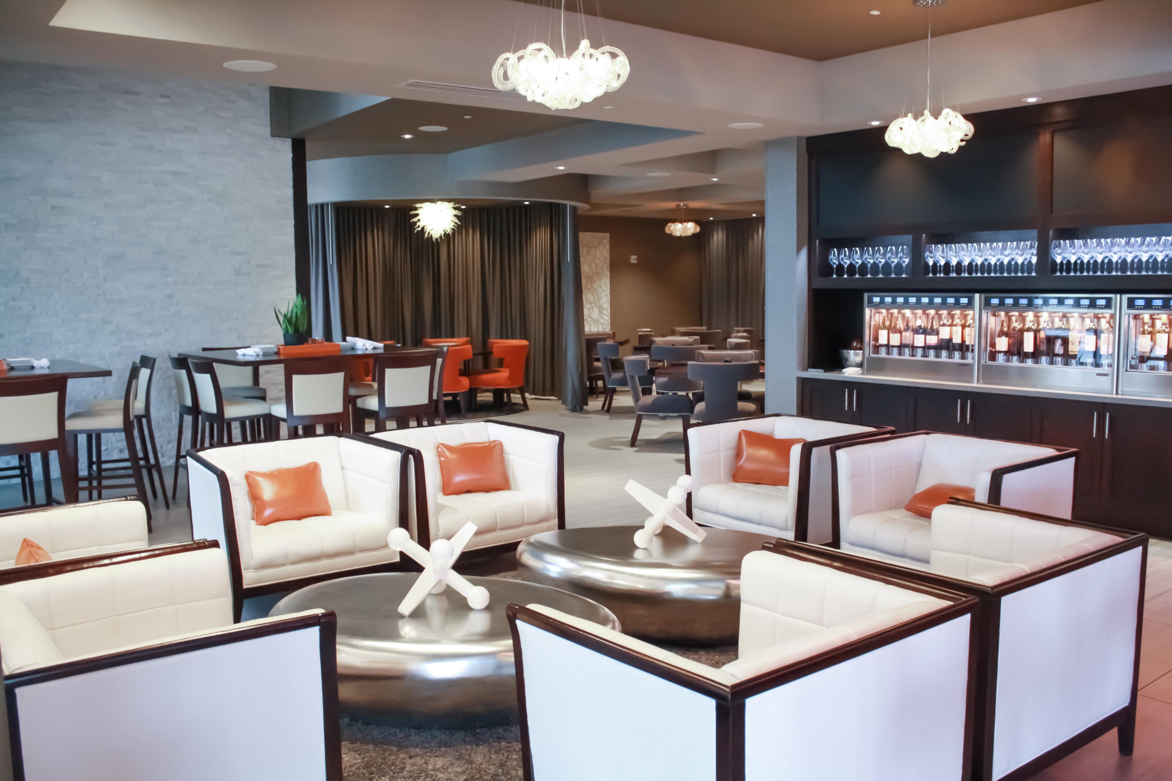 Holiday Inn Hotel & Suites Davenport By Ihg Exterior photo